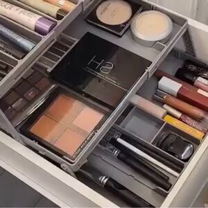 SMART DRAWER Three Tiers Expandable Organizer NWOT